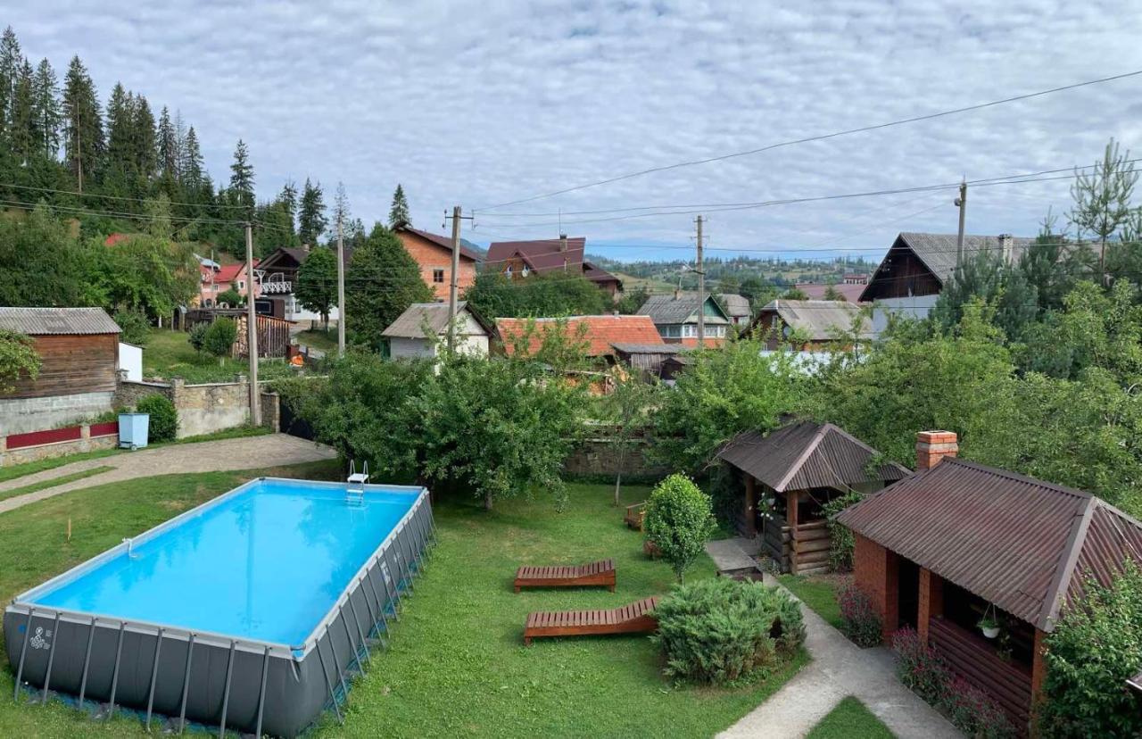 Затишок В Карпатах Villa สลาฟสเก ภายนอก รูปภาพ
